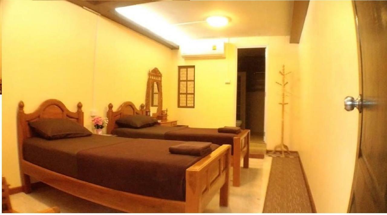 Ruan Ben Ja Don Mueang,Bangkok Hostel Quarto foto